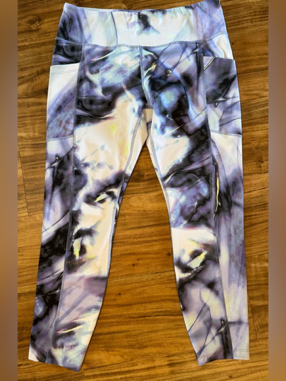 Avia Women’s Purple Swirl Leggings